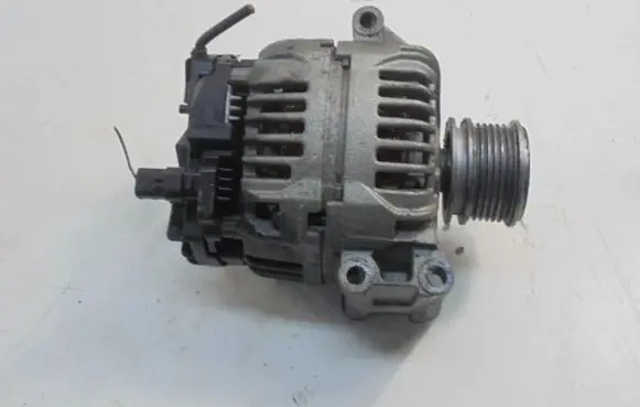 Dacia Logan I Generator/alternator 