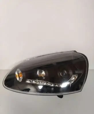 Volkswagen Jetta V Headlight/headlamp 68150