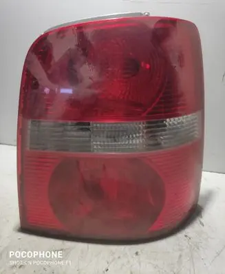 Volkswagen Touran I Rear/tail lights 1T0945096F