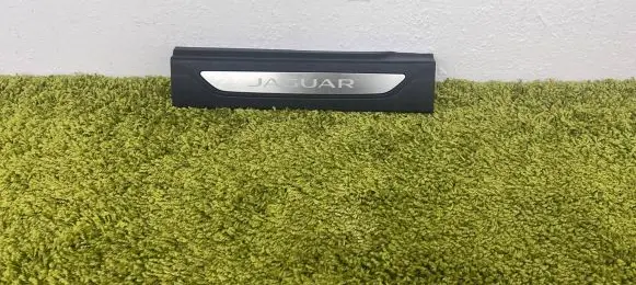 Jaguar XF X260 Foot area side trim 09733-000