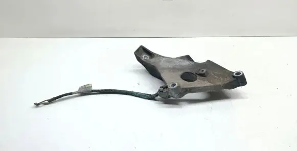 BMW 3 E90 E91 Engine mounting bracket 6775041 22116775041