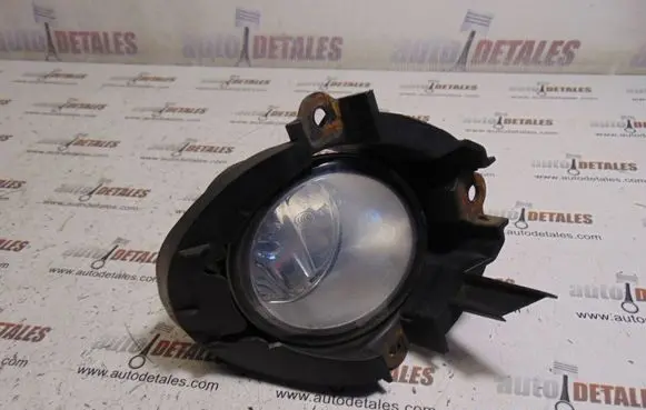 Toyota Avensis T270 Front fog light 812100D041