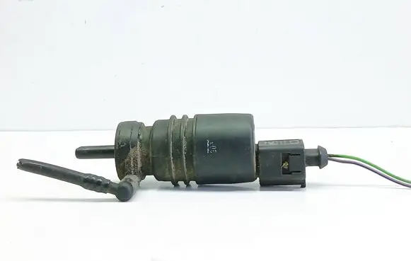Audi A6 S6 C5 4B Windscreen/windshield washer pump 1J0973722