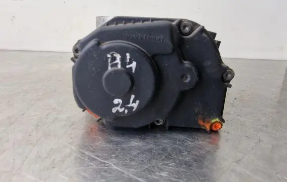 Audi A4 S4 B5 8D Throttle valve 078133063AM