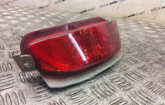 Lexus RX 330 - 350 - 400H Rear fog light 