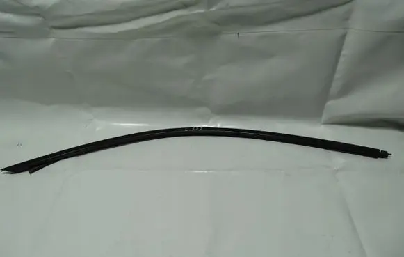 BMW 2 F22 F23 Front door glass trim molding 7267915