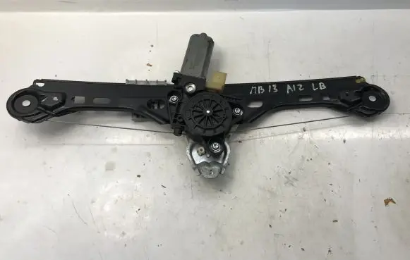 Mercedes-Benz C W203 Rear door window regulator with motor A2037300446 A2038203042 0130822007