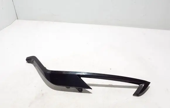 Volvo XC60 Front bumper splitter molding 32227911