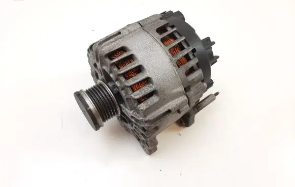 Skoda Octavia Mk2 (1Z) Generator/alternator 03C903025D