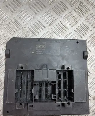 Volkswagen Golf VII Comfort/convenience module 5Q0937084AJ