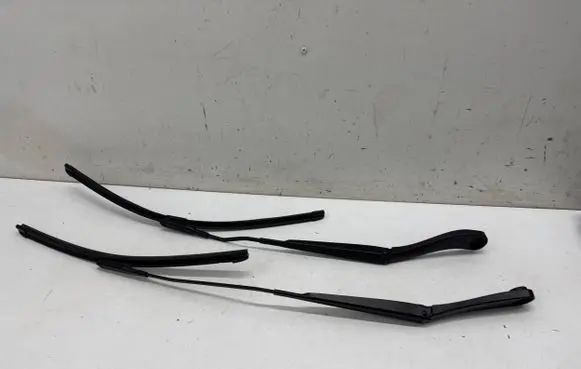 Ford Kuga III Windshield/front glass wiper blade LV4B17527AC