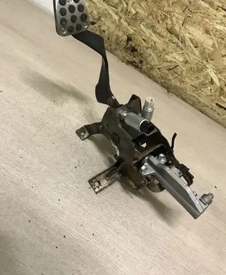 Honda Civic Brake pedal
