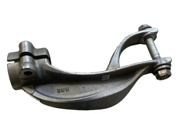 BMW X7 G07 Lower shock absorber bracket 6876684