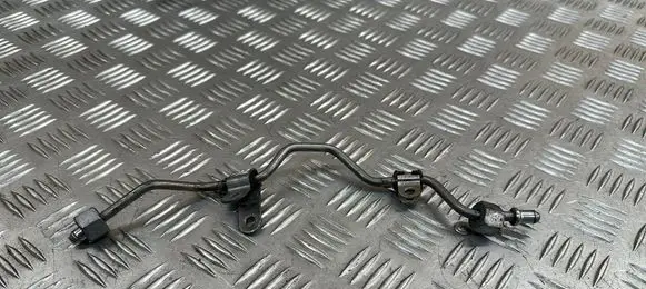 Mercedes-Benz E C207 W207 Fuel injector supply line/pipe 