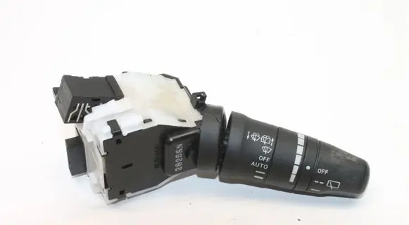 Nissan Note (E12) Wiper speed switch 
