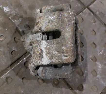 Renault Kangoo I Front brake caliper