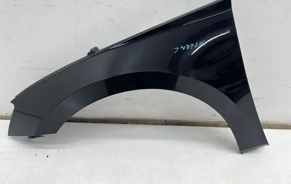 Skoda Superb B5 (3U) Fender 