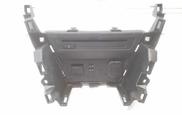 Mazda CX-3 Radio/CD/DVD/GPS head unit DA6C669G0D D09H669U0