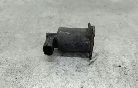Opel Vivaro EGR valve