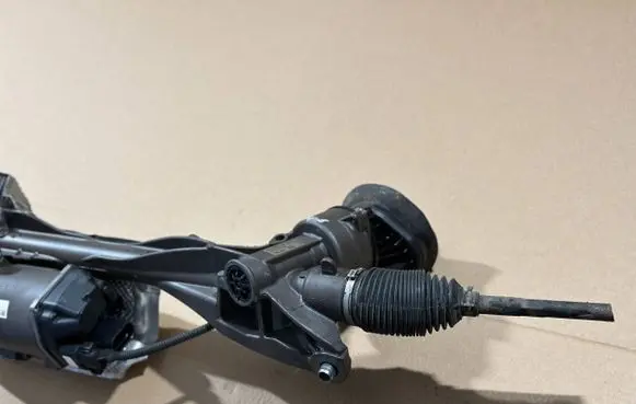 Volkswagen Golf VII Steering rack 5Q1423051BA 7817974547 5Q0909144AA