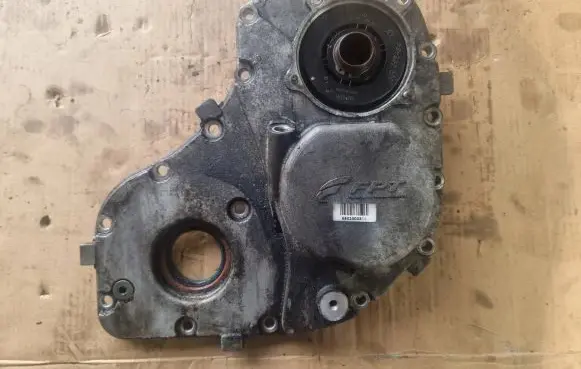 Iveco Daily 35 - 40.10 Timing chain cover 5802003314