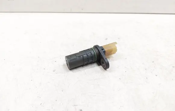 Renault Koleos I Crankshaft position sensor 8200668500