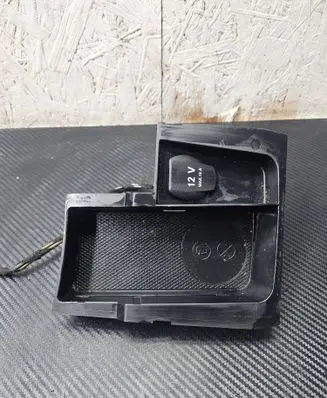 Mercedes-Benz A W169 Cup holder front 750016010 106893