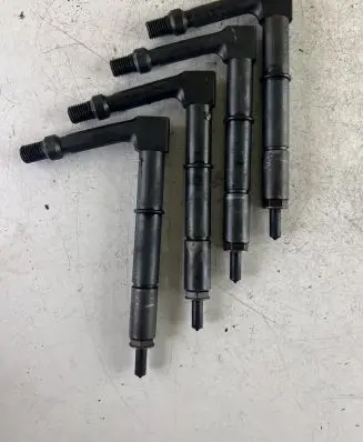 Fuel injectors set