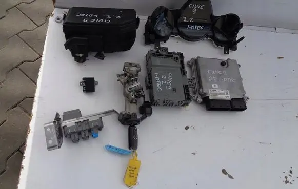 Honda Civic IX Engine control unit/module ECU NH788P
