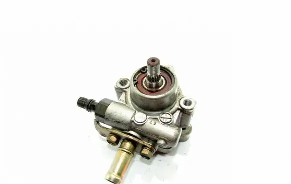 Mitsubishi Pajero Sport I Power steering pump 93127041