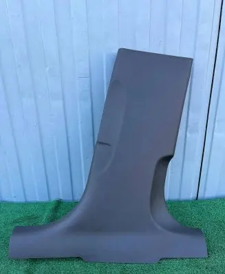 (B) pillar trim (bottom)