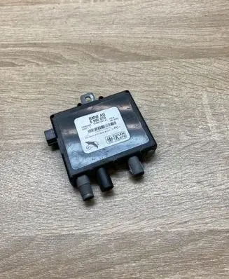 BMW X5 E53 Aerial antenna amplifier 6906070
