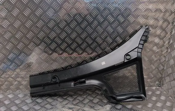 Skoda Octavia Mk4 Wiper trim 5E3819416