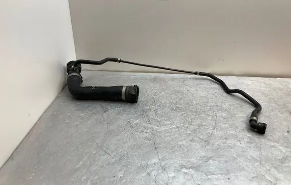 BMW 5 E60 E61 Engine coolant pipe/hose 7560968