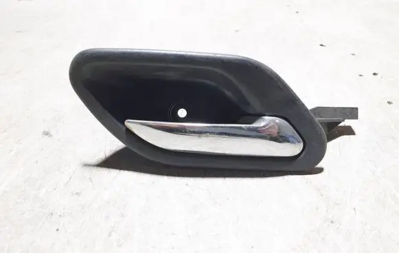 BMW 5 E39 Front door interior handle 8226050