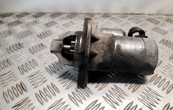 Nissan Juke I F15 Starter motor 23300EE01C