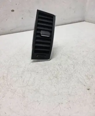 Skoda Kodiaq Dashboard side air vent grill/cover trim 565820951A 201612280100 50080093