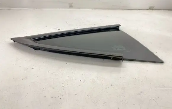 Tesla Model 3 Rear side window 151497901D 151497901