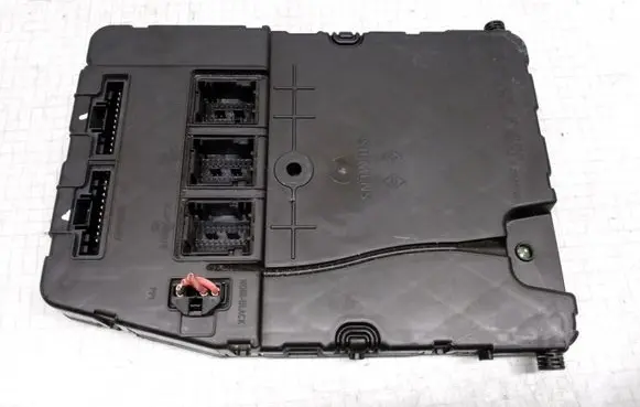 Renault Scenic II - Grand scenic II Comfort/convenience module 8200309690
