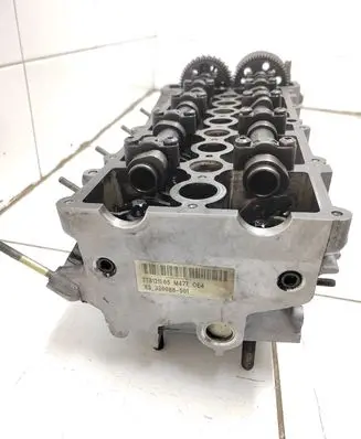 BMW 1 E81 E87 Engine head 7781212 330086 778587609