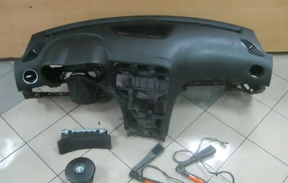 Alfa Romeo 159 Airbag set with panel 