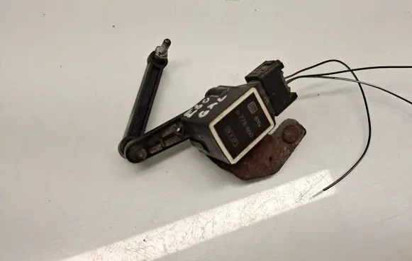 BMW 5 E60 E61 Rear air suspension level height sensor 6778860