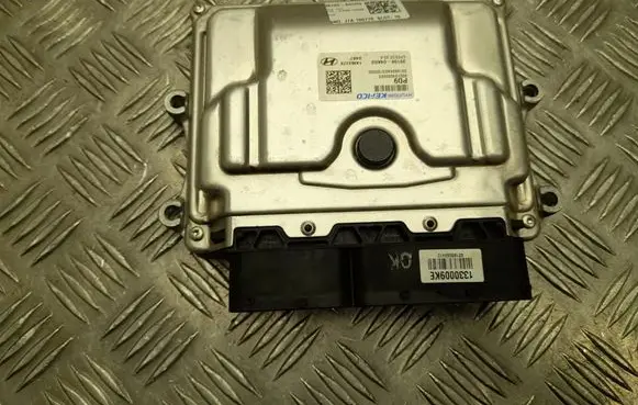 KIA Ceed Engine control unit/module 3919904AG0