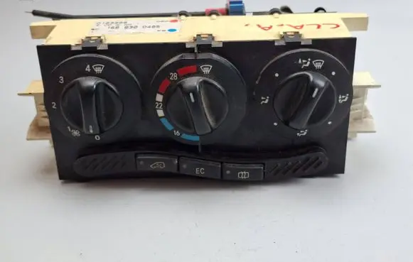 Mercedes-Benz A W168 Climate control unit 1688300485 Q123399