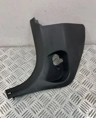 Front sill trim cover