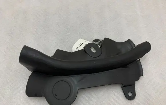 BMW 7 G11 G12 Engine compartment rubber 7347395