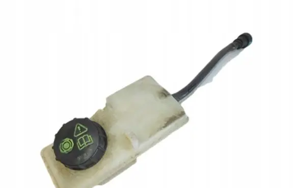 Ford Focus C-MAX Brake fluid reservoir 