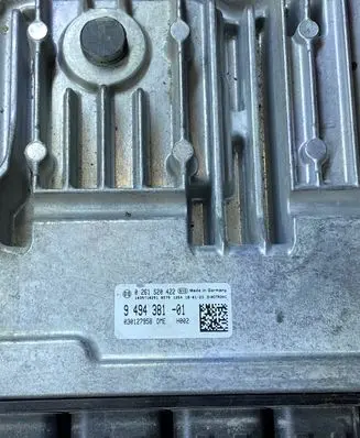 BMW M5 F90 Engine control unit/module 949438101 0261230420 8801716