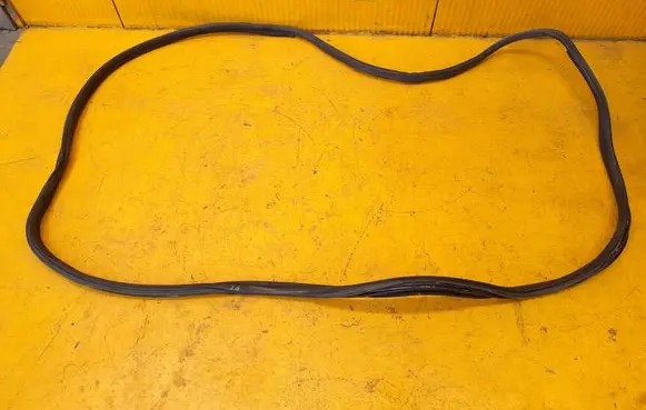 Mercedes-Benz V Class W447 Sliding door rubber seal A4477300054