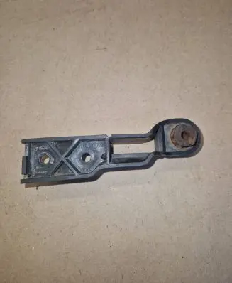 Audi A6 S6 C6 4F Front bumper mounting bracket 4F0807772